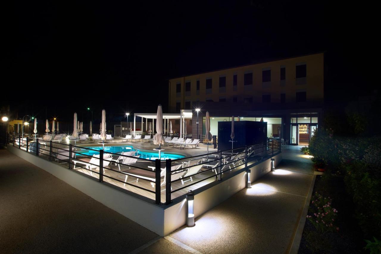Hotel Ristorante Dante Torgiano Exterior photo